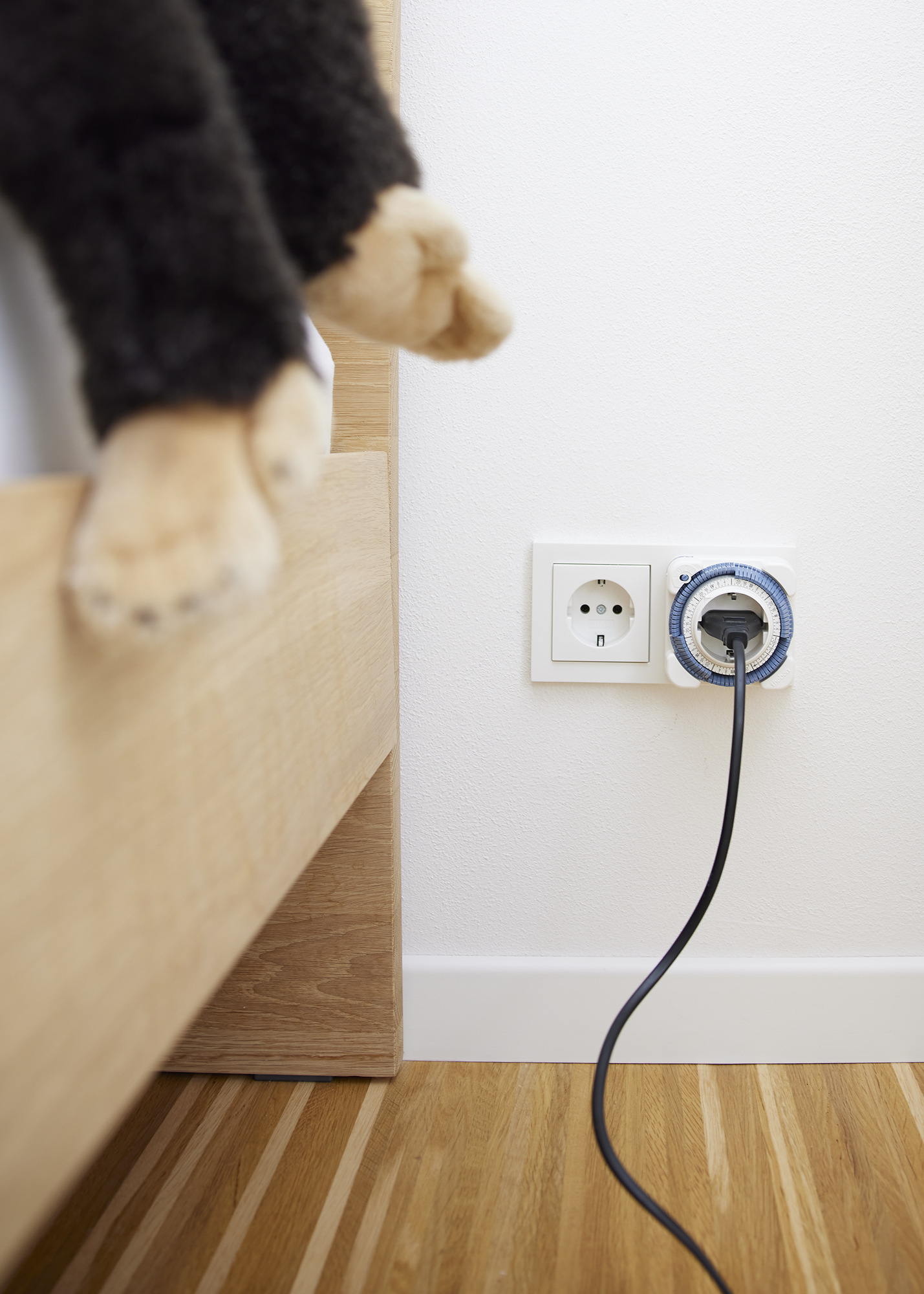 Analoge Steckdosen-Zeitschaltuhr theben-timer 27 mit Wochenprogramm, Plüschtier