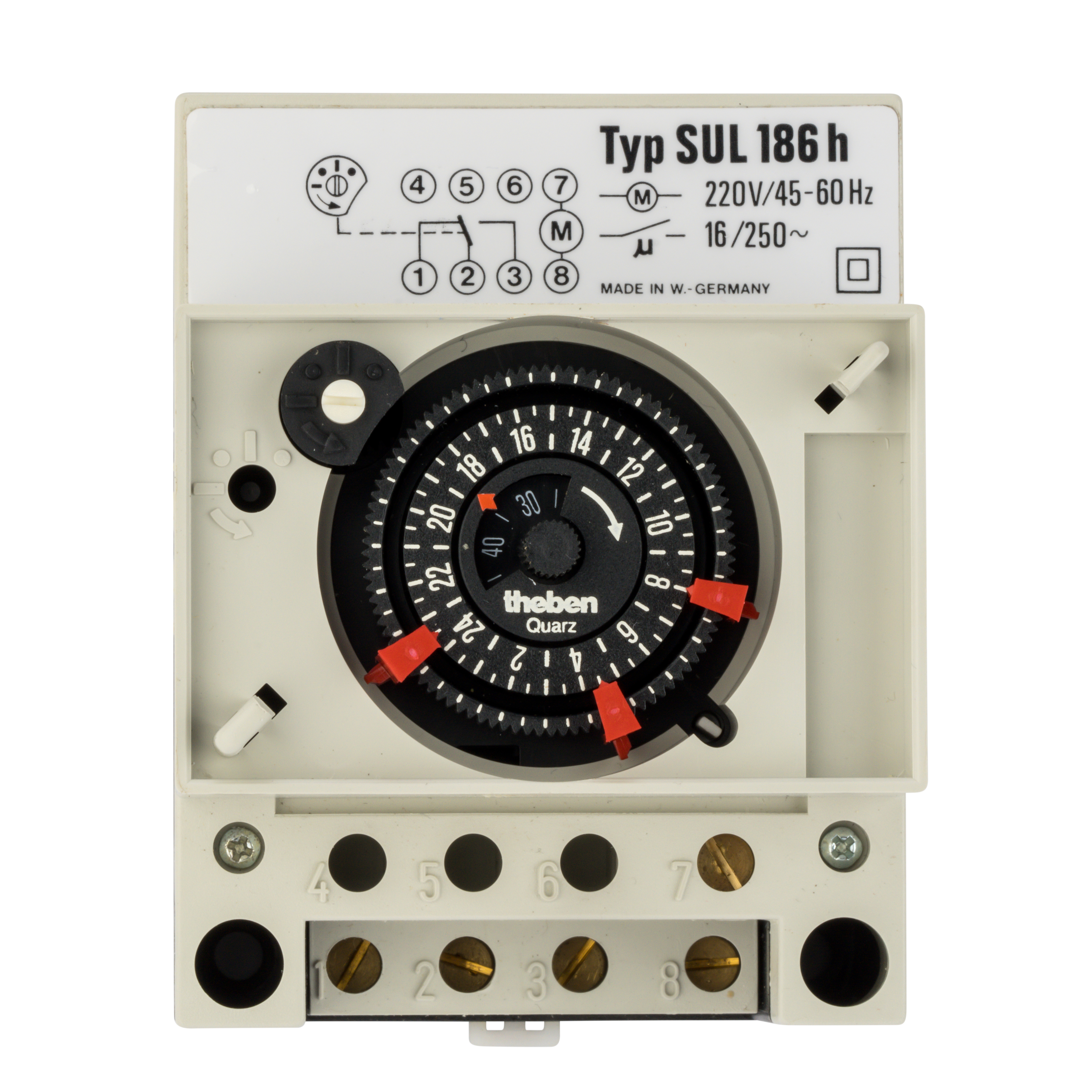 SYL-Zeitschaltuhr mit roten Schaltreitern unter transparenter Schutzabdeckung